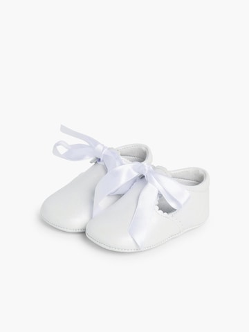 Pisamonas First-Step Shoes in White