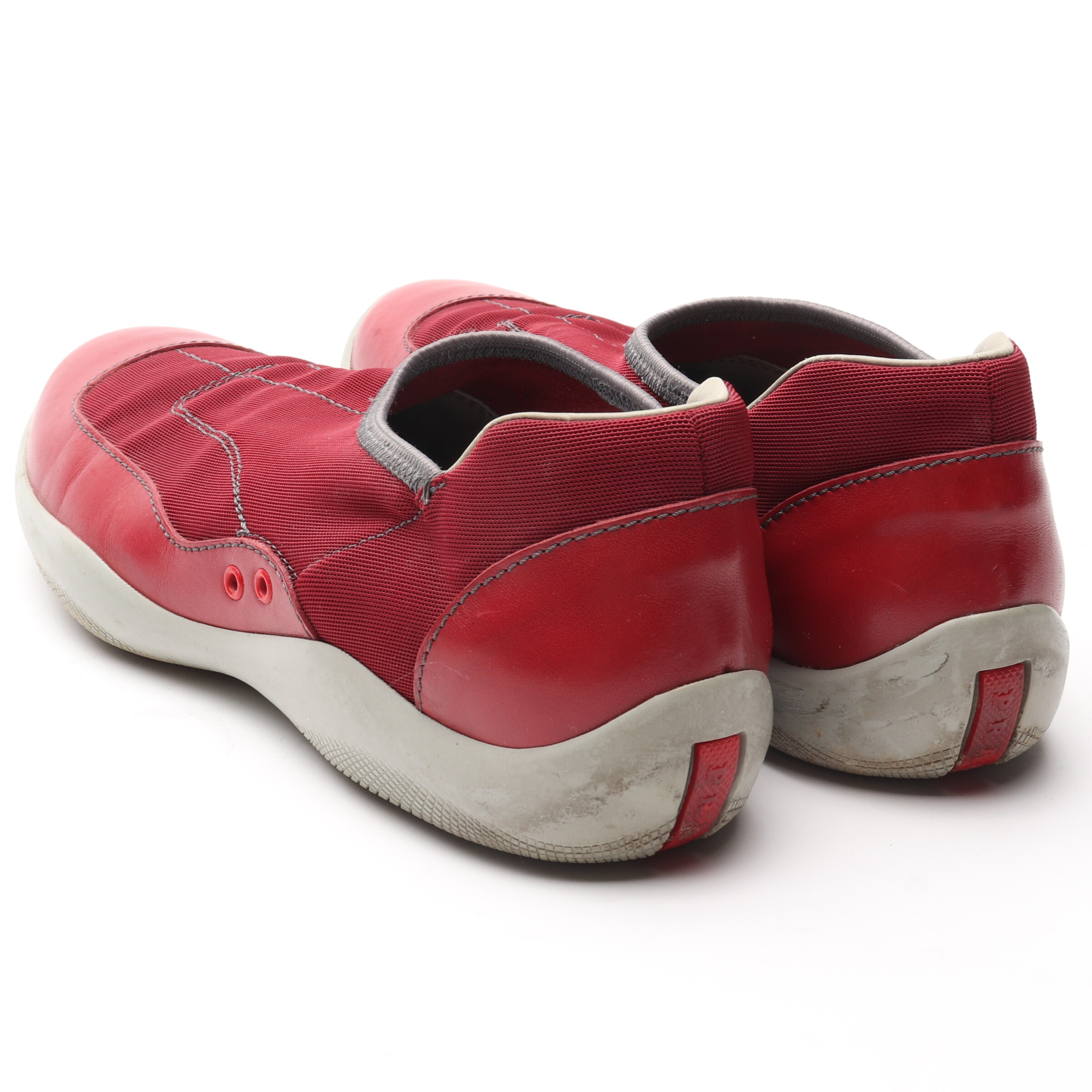 PRADA Flats & Loafers in 39 in Red