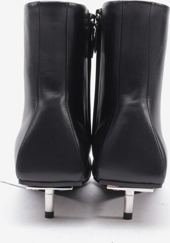 Balenciaga Dress Boots in 36 in Black