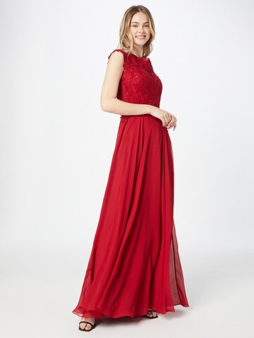 LUXUAR Вечерна рокля в червено