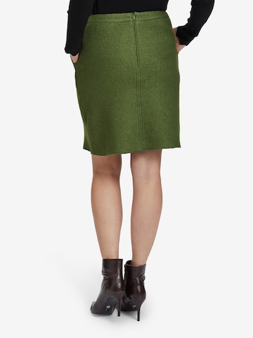 Betty Barclay Skirt in Green