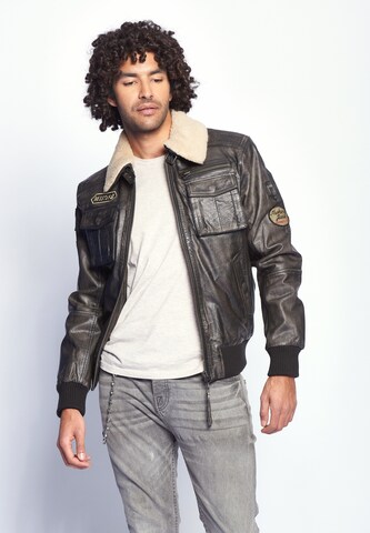 MUSTANG Lederjacke 'Karlstad' in Schwarz: Vorderseite