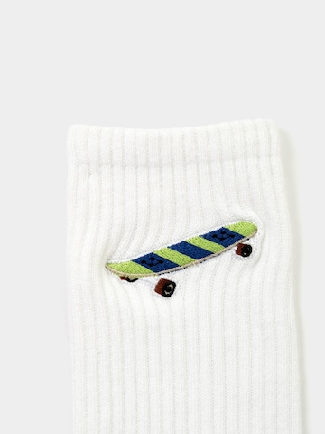 Bavarian Caps Athletic Socks 'Skateboard' in White