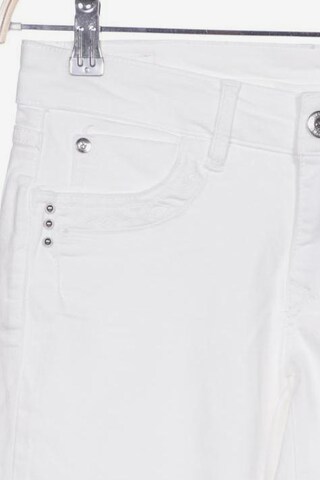 FREEMAN T. PORTER Shorts in S in White