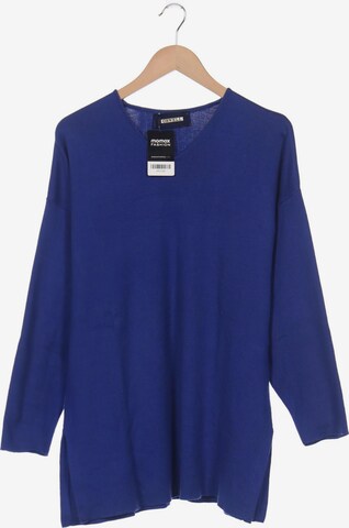 Orwell Sweater & Cardigan in M in Blue: front