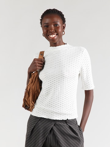 s.Oliver Särk, värv beež: eest vaates