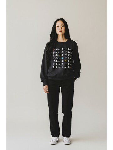 Warner Bros Sweatshirt 'Friends' in Black: front