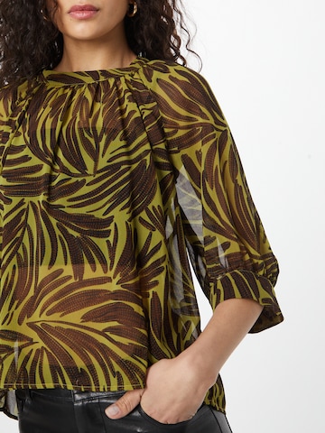 Sisley - Blusa em castanho