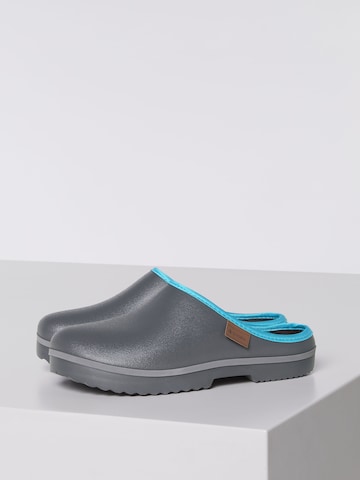 Gardena Clogs in Grey