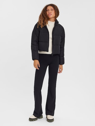 VERO MODA Jacke 'Capri' in Schwarz