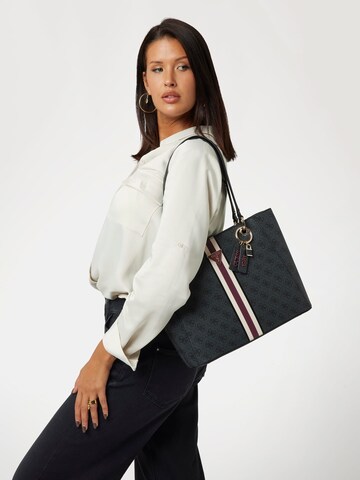 GUESS Shopper 'Noelle' in Schwarz: Vorderseite