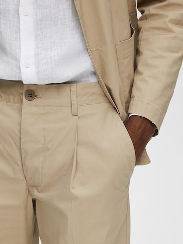 SELECTED HOMME Regular Pleat-Front Pants 'Loik' in Beige