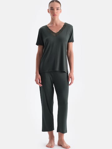 Dagi Pižama | zelena barva: sprednja stran