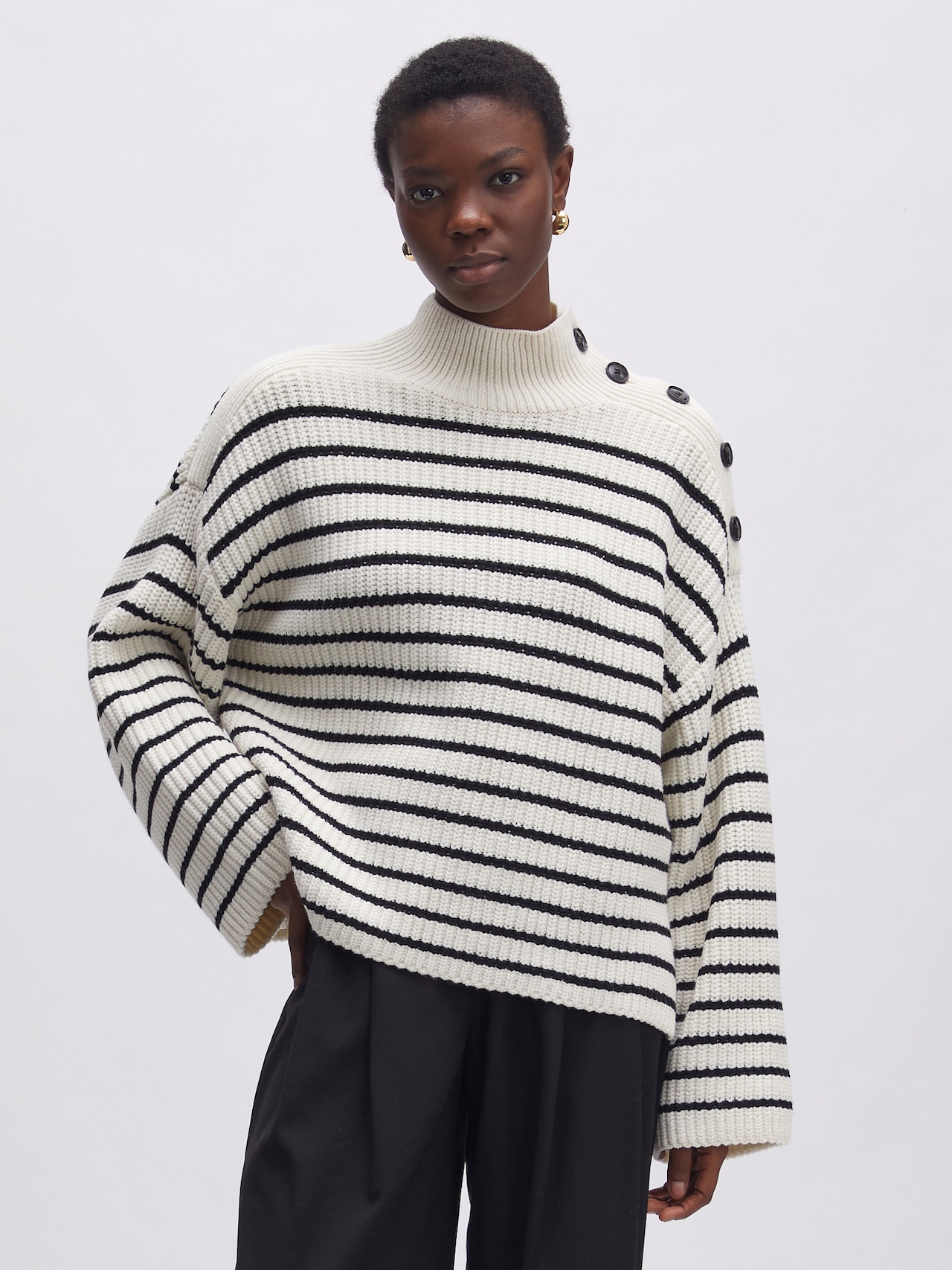 EDITED Produkte Pullover 'Imilia' schwarz