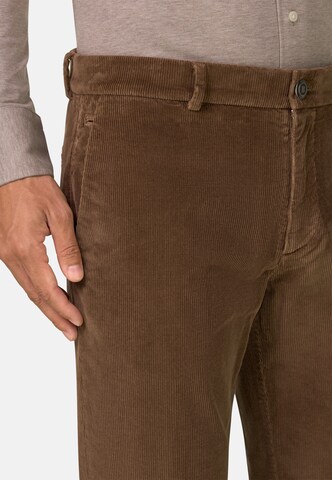 Boggi Milano Slim fit Chino trousers in Brown: front