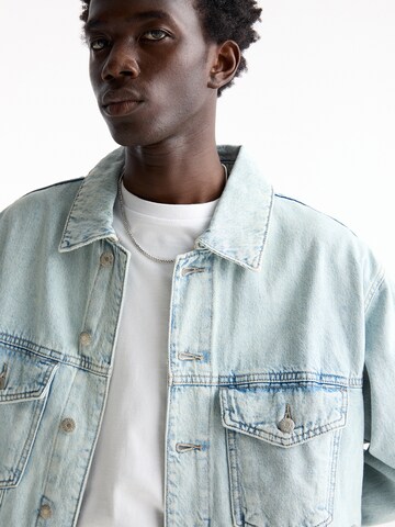Pull&Bear Přechodná bunda – modrá