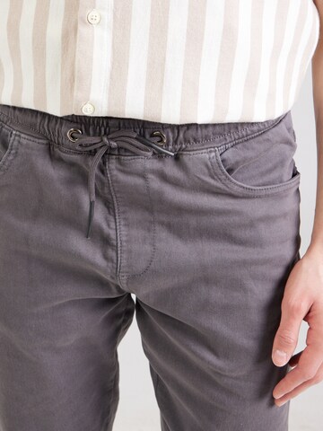 BLENDSlimfit Traperice 'Blizzard' - siva boja