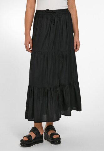 Emilia Lay Skirt in Black: front