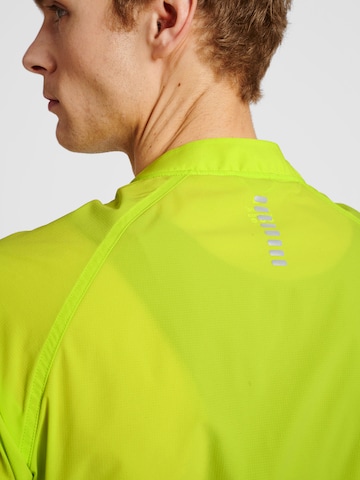 Newline Athletic Jacket in Yellow