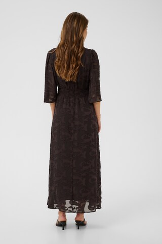 Cream Jurk 'Misandra' in Bruin