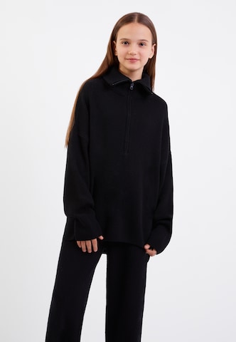 Gulliver Sweater in Black: front