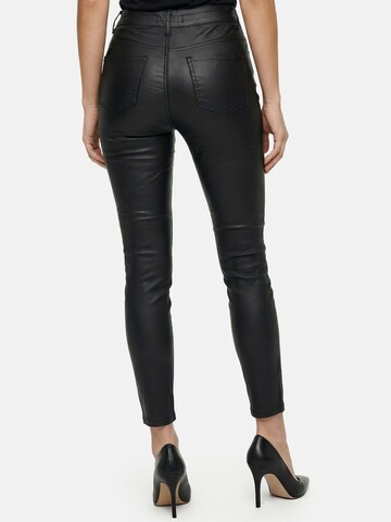 Tazzio Skinny Jeans 'F140'‌‌‌‌‌‌ in Schwarz