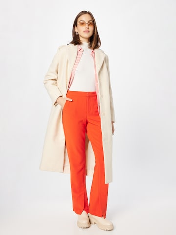 Regular Pantalon 'Annabella' mbym en rouge