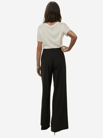 Wide leg Pantaloni con piega frontale di Hiccup in nero