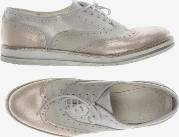 COX Flats & Loafers in 39 in Beige: front