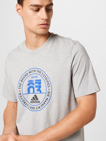 ADIDAS SPORTSWEAR Functioneel shirt 'Basics Emblem Graphic' in Grijs