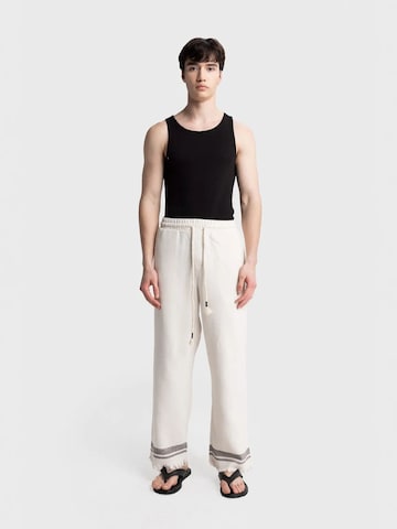 Giesto Regular Pants in White