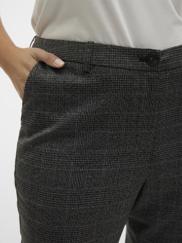 Vero Moda Curve Tapered Pants 'MILA' in Grey