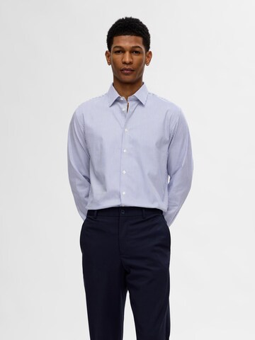 Chemise SELECTED HOMME en bleu : devant