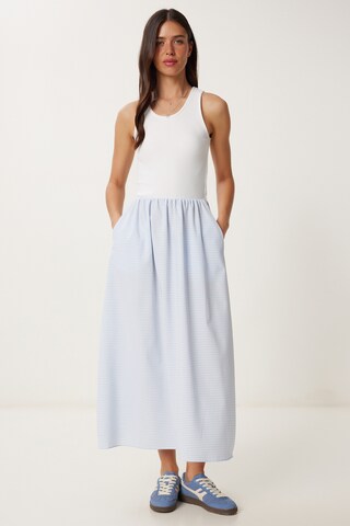 Rochie de la Happiness İstanbul pe alb