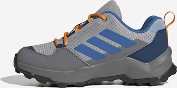 ADIDAS TERREX Χαμηλό παπούτσι 'AX4S K' σε γκρι: μπροστά