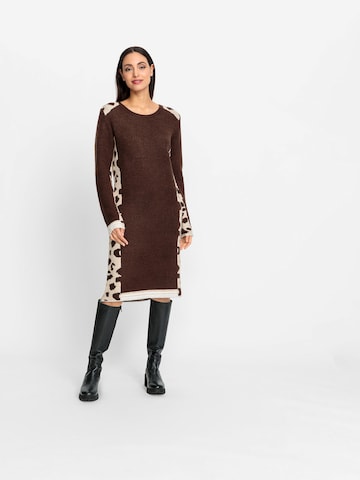 heine Knit dress in Brown: front