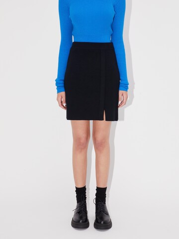 LeGer by Lena Gercke Skirt 'Carin' in Black: front