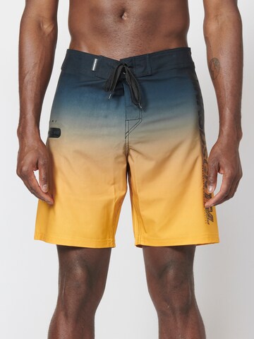 Șorturi de baie de la KOROSHI pe galben