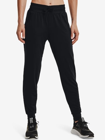 UNDER ARMOUR Tapered Sportbroek in Zwart: voorkant