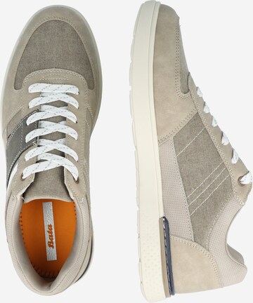 Bata Sneaker in Beige