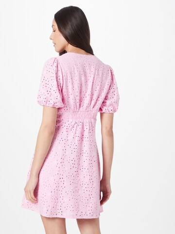 Forever New Платье-рубашка в Ярко-розовый