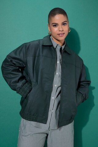 Studio Untold Jacke in Grün