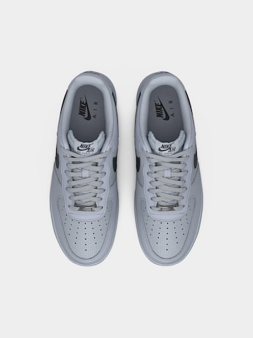 Nike Sportswear Sneaker low 'Air Force 1 '07 LV8 Tech' i grå