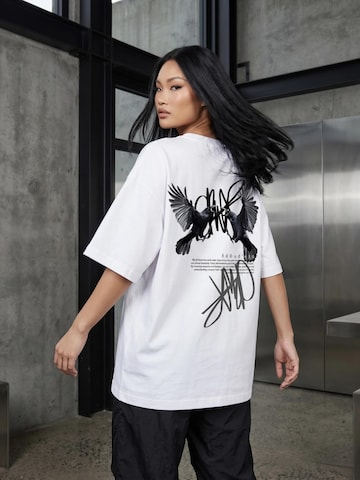 QWX2 Oversized Shirt 'UNITY' in White