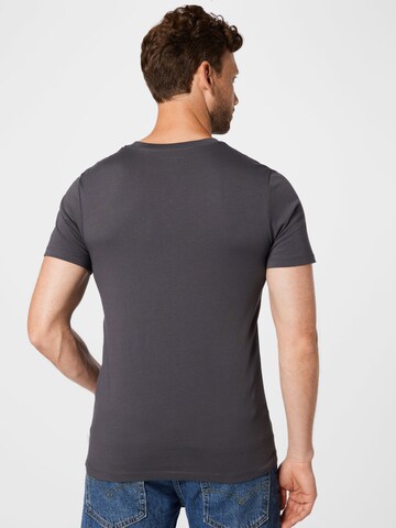 JACK & JONES Slim fit T-shirt i grå