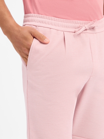 Nils Sundström Regular Shorts in Pink