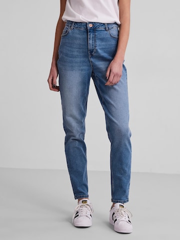 PIECES Tapered Jeans 'Kesia' in Blauw