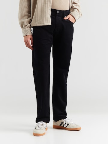 s.Oliver Regular Trousers in Black: front