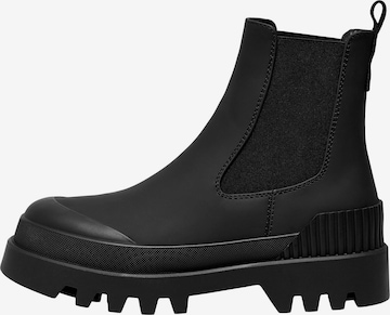 ONLY Chelsea Boots 'BUZZ' in Black: front