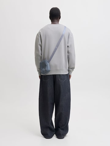 Sweat-shirt 'JJEACE' JACK & JONES en gris